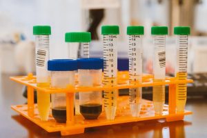 استفاده از سمپلر چندکاناله برای آمادهسازی واکنش qPCR با مسترمیکس